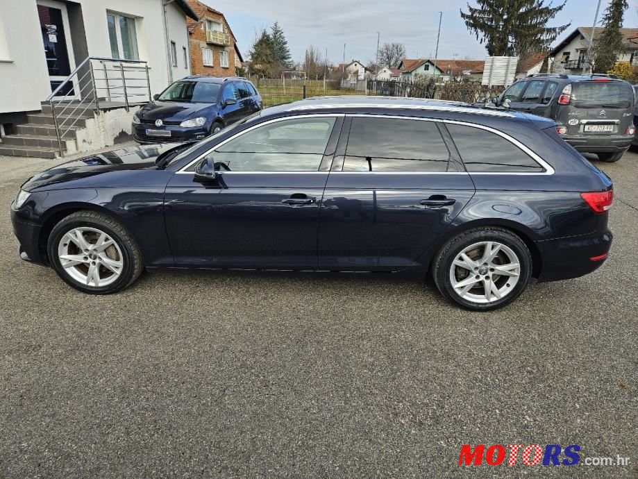 2015' Audi A4 Avant photo #6