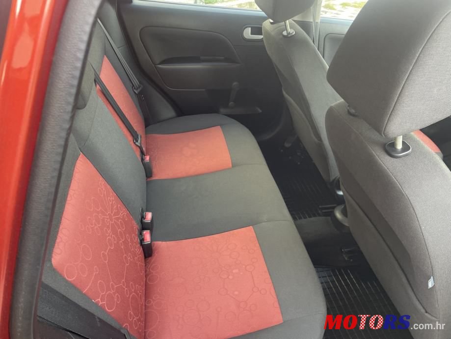 2010' Ford Fiesta 1,4 photo #6