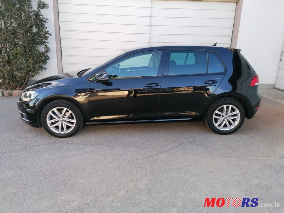 2018' Volkswagen Golf VII photo #3