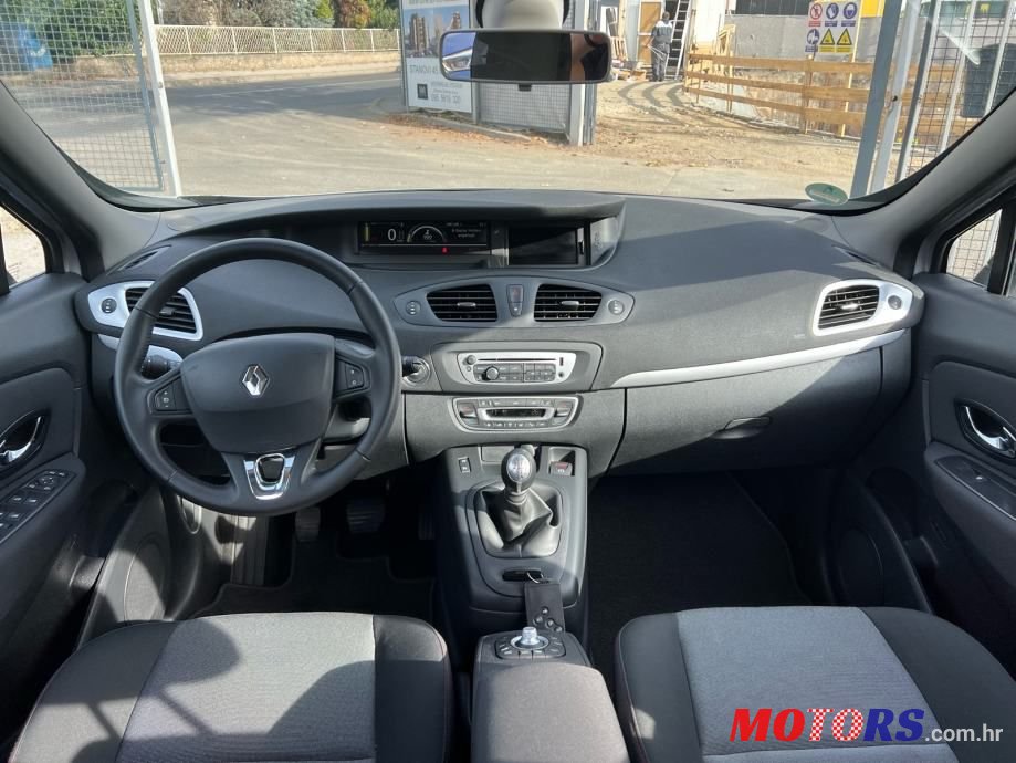 2014' Renault Scenic Dci photo #6