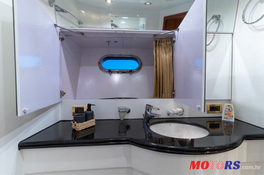 2004' Yaretti 2210 - vez aci Marina photo #3