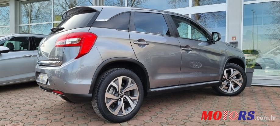 2014' Citroen C4 Aircross photo #4