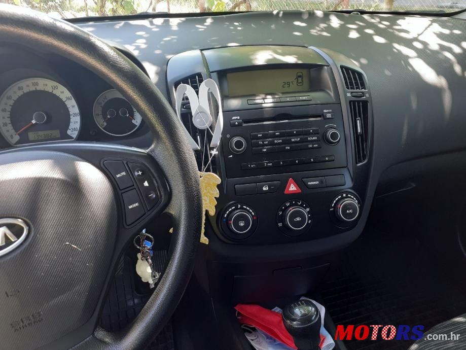 2009' Kia Ceed photo #5