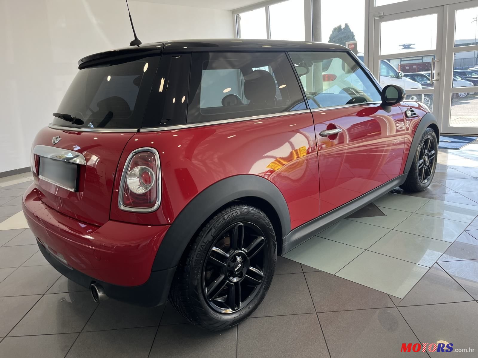 2013' MINI Cooper Cooper photo #6