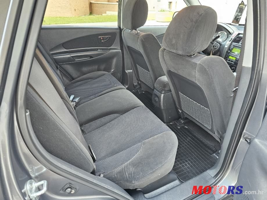 2008' Hyundai Tucson 2,0 photo #6
