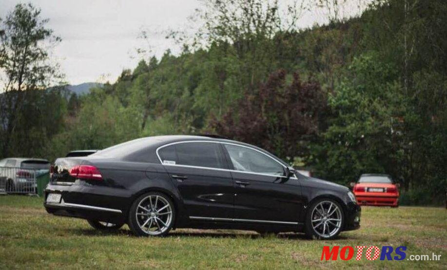 2012' Volkswagen Passat 2,0 Tdi Bmt photo #1