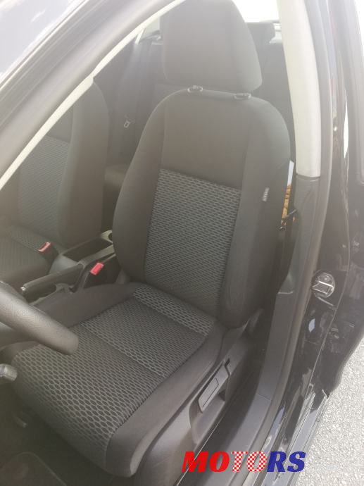 2010' Volkswagen Golf 6 1,6 Tdi photo #3