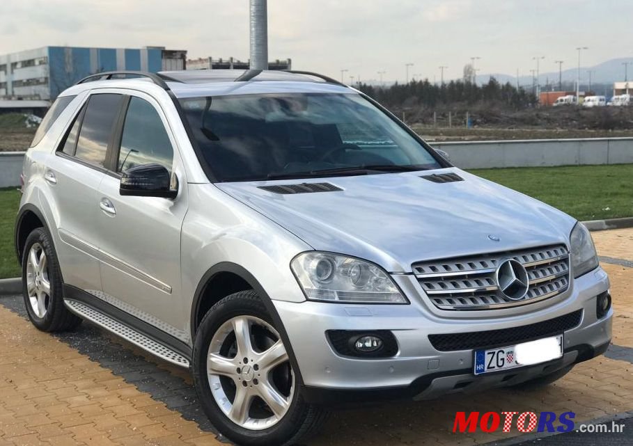2007' Mercedes-Benz Ml 320Cdi photo #1