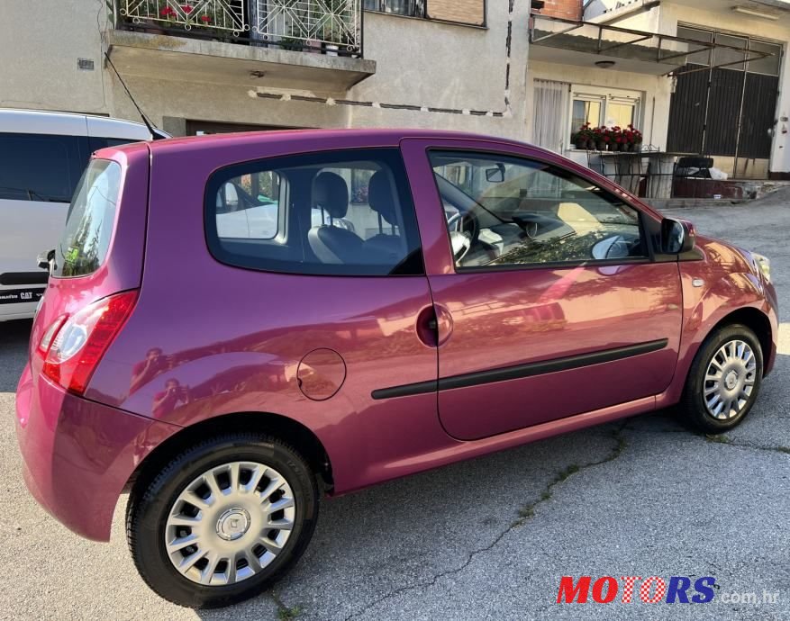 2013' Renault Twingo photo #4