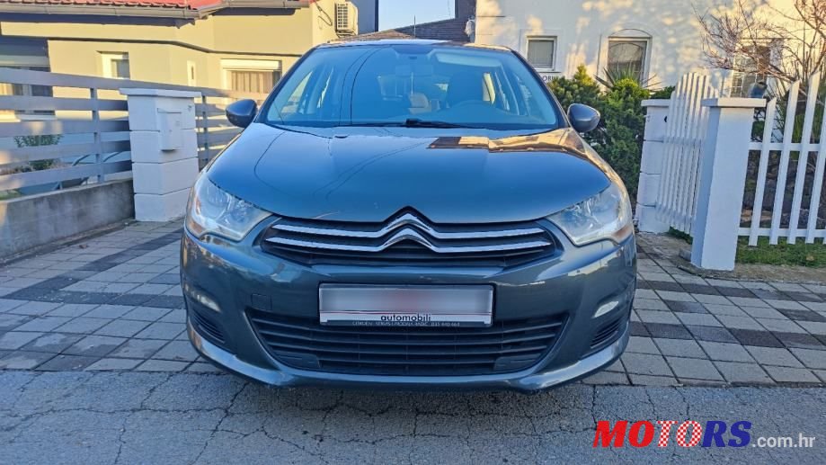 2011' Citroen C4 1,6 Vti photo #3