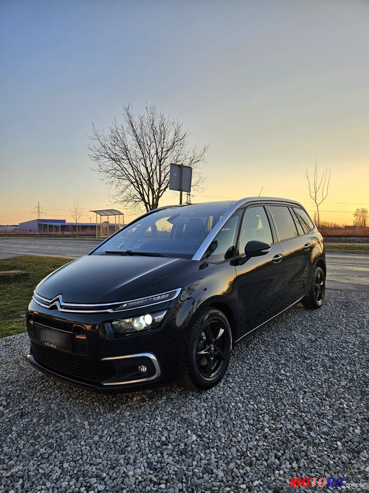 2017' Citroen C4 Grand Picasso photo #1