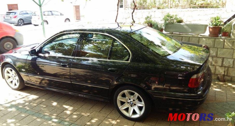2002' BMW Serija 5 525D photo #1