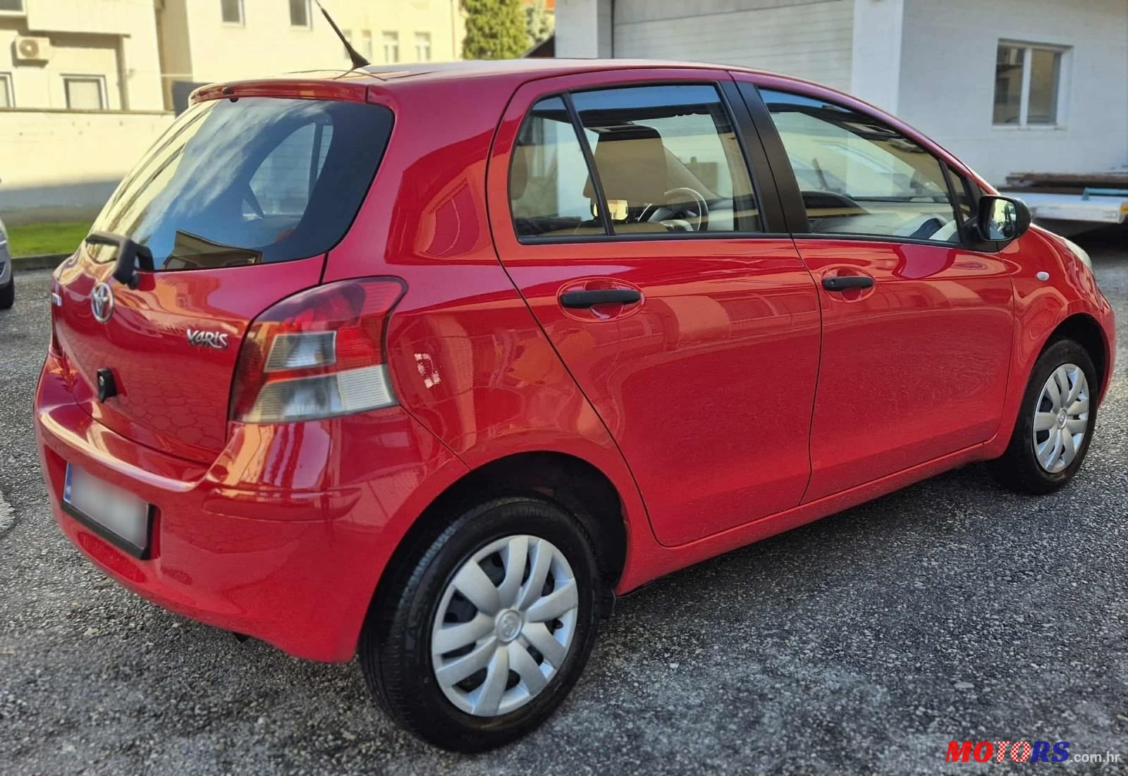 2010' Toyota Yaris 1,0 Vvt-I photo #2