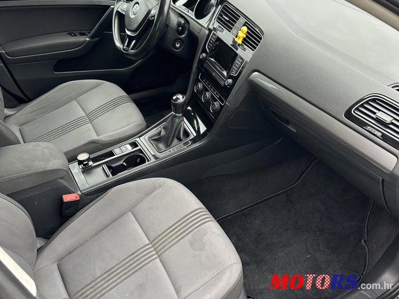2016' Volkswagen Golf VII 1,6 Tdi photo #5
