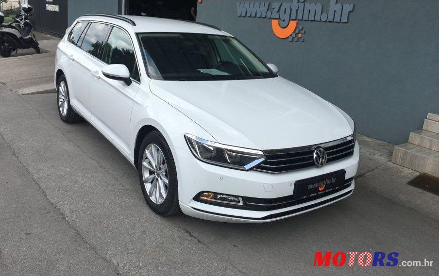 2015' Volkswagen Passat Variant photo #1