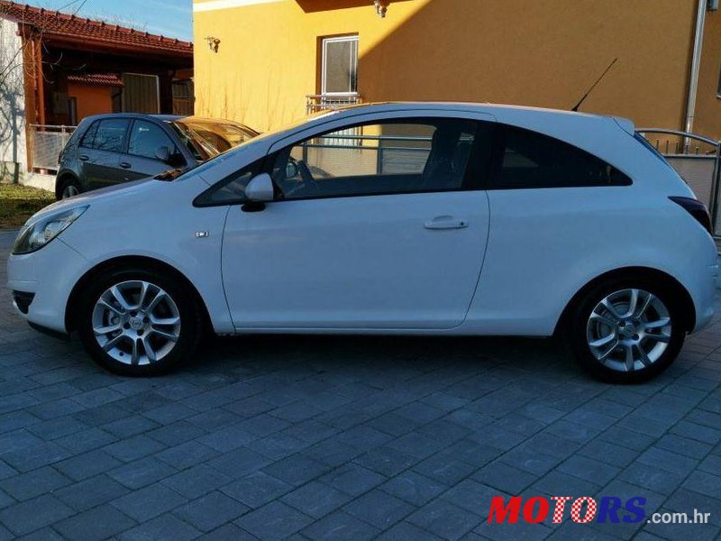 2010' Opel Corsa 1,3 Cdti photo #1