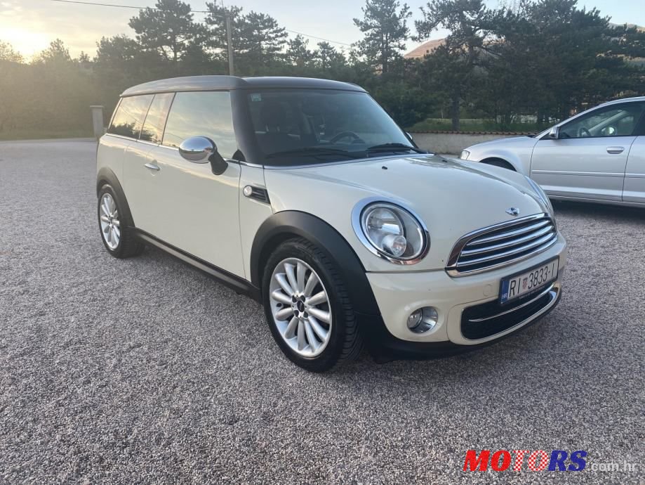 2012' Volkswagen Polo photo #1