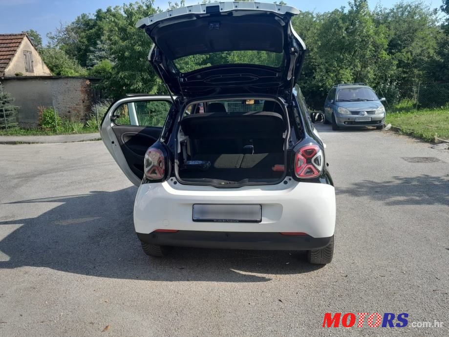 2021' Smart Forfour Eq photo #6
