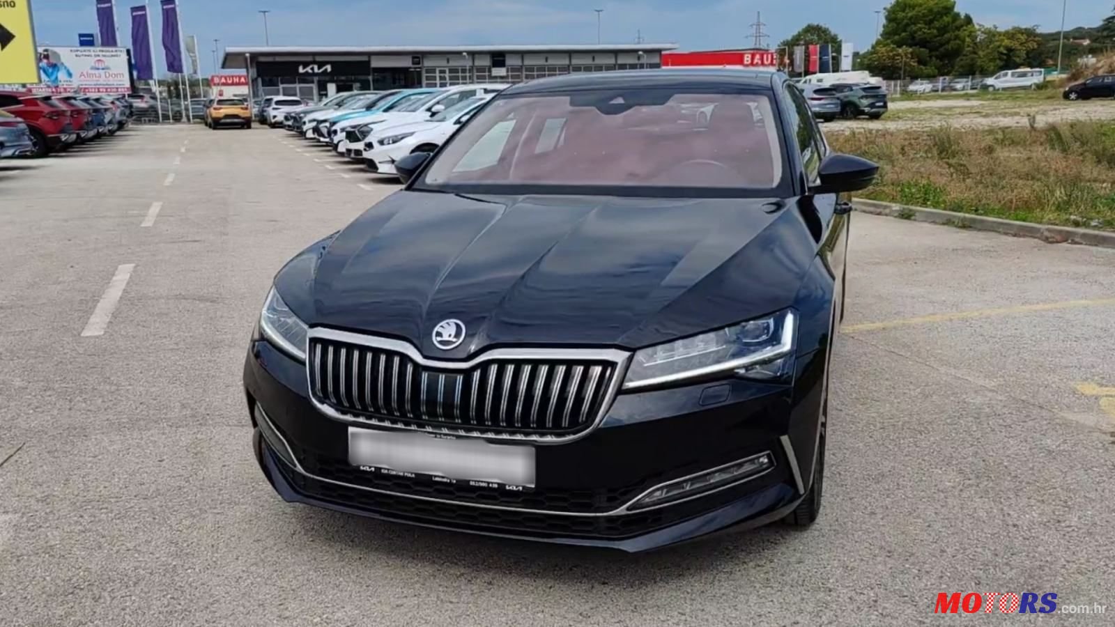 2020' Skoda Superb photo #3