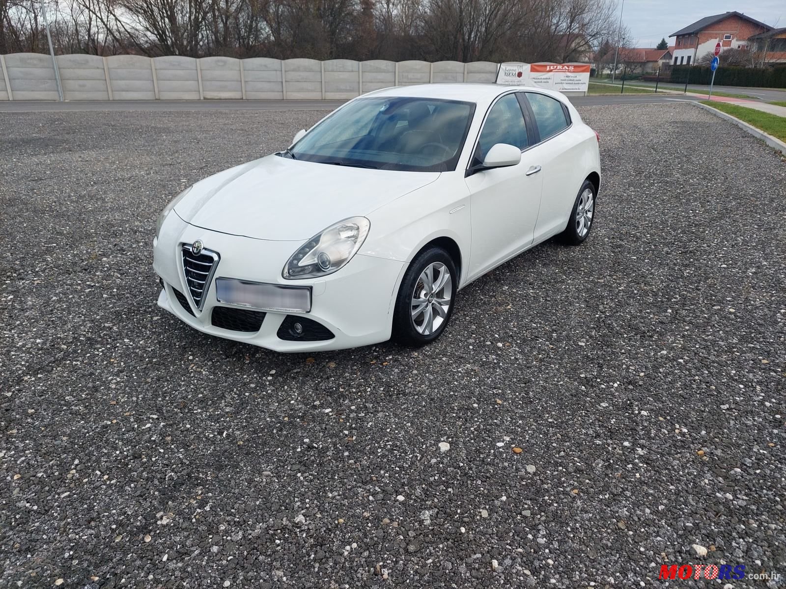 2011' Alfa Romeo Giulietta 2,0 photo #6