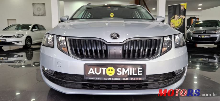 2018' Skoda Octavia Combi photo #2