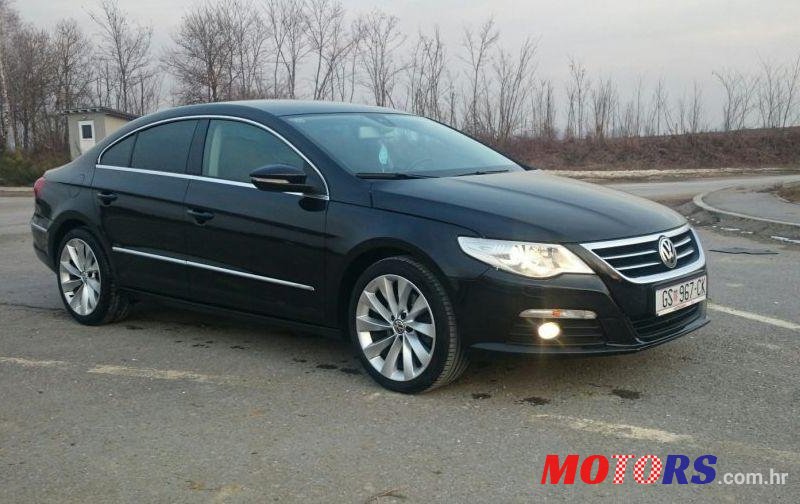 2009' Volkswagen Passat 2,0 Tdi photo #1