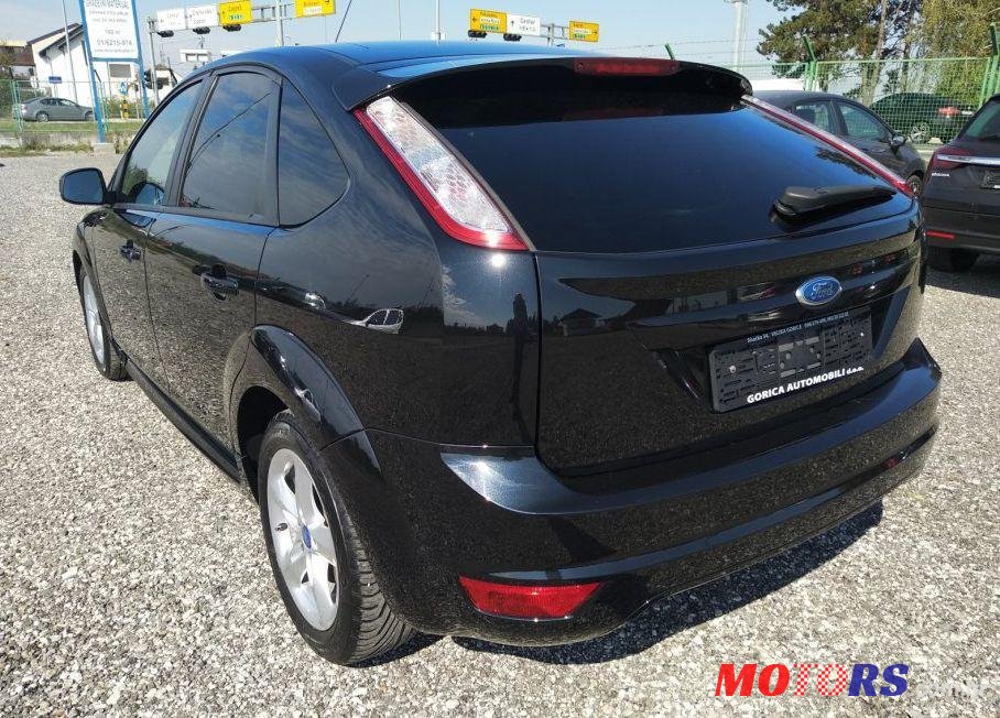 2010' Ford Focus 1,6 photo #2