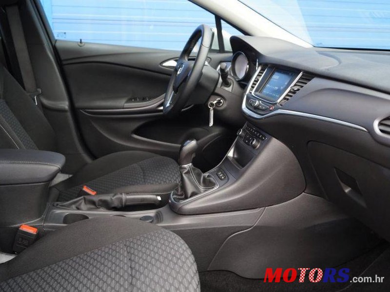 2016' Opel Astra 1,6 Cdti photo #2