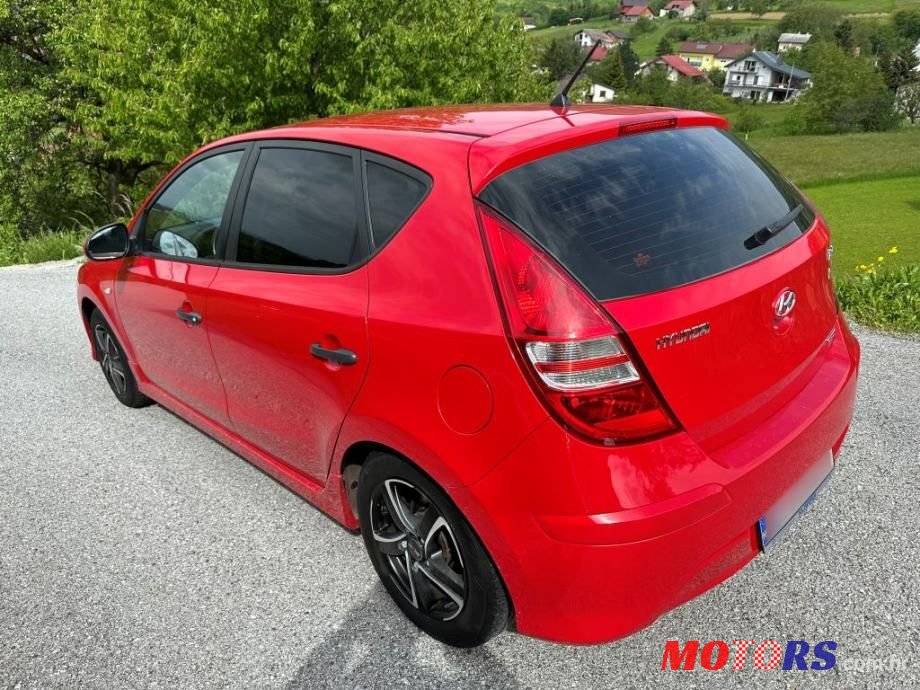 2010' Hyundai i30 1,6 Crdi photo #4