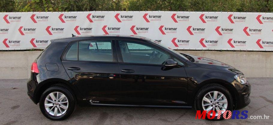 2013' Volkswagen Golf VII photo #2