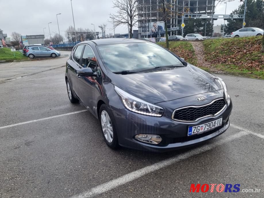 2012' Kia Ceed 1,6 Crdi Lx photo #2