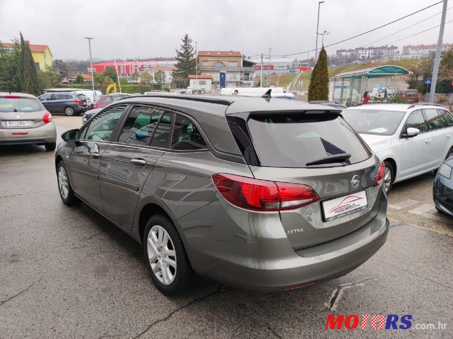 2016' Opel Astra Karavan photo #4