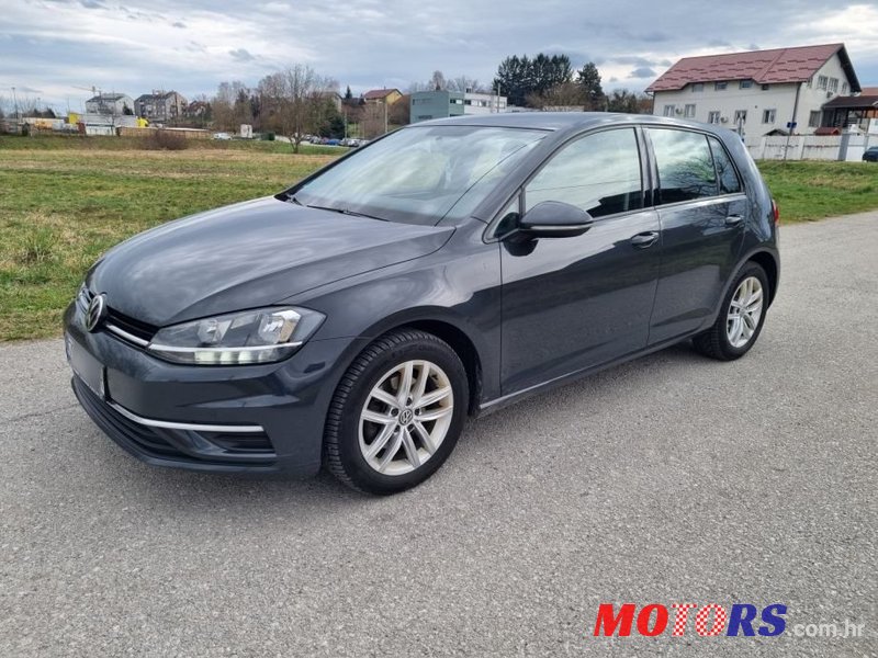 2019' Volkswagen Golf VII 1.6 Tdi photo #1