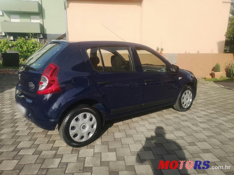 2011' Dacia Sandero 1,5 Dci photo #4