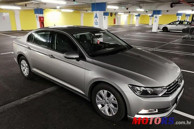 2015' Volkswagen Passat 1.6 Tdi Bmt photo #1