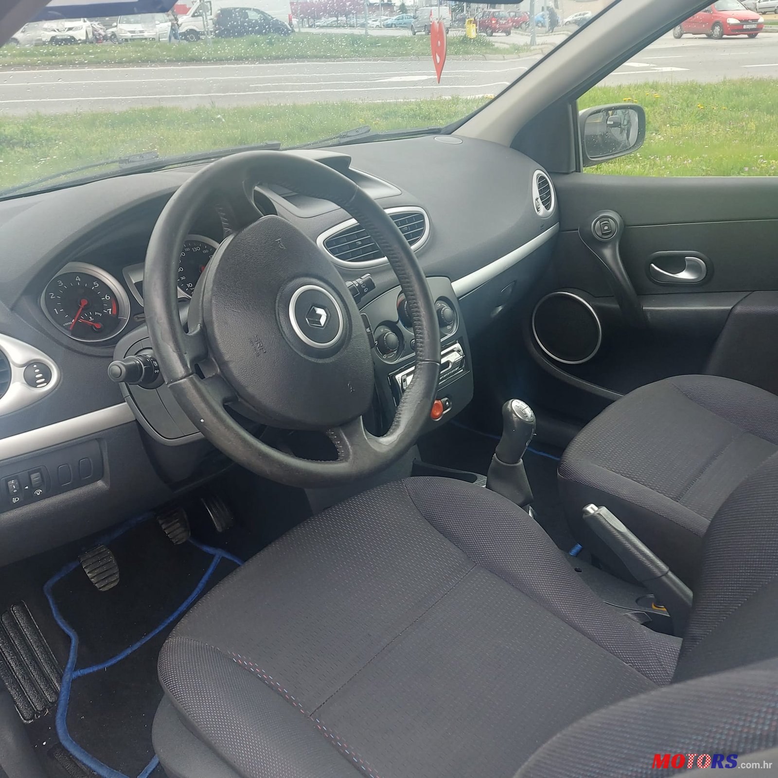 2007' Renault Clio photo #5