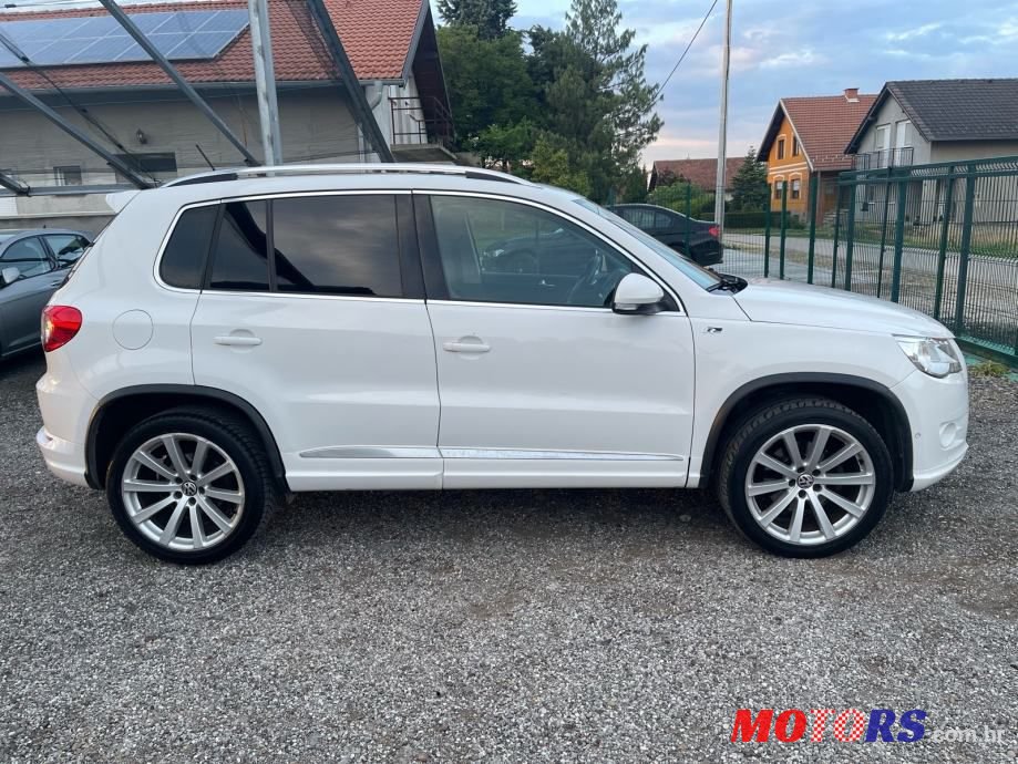 2011' Volkswagen Tiguan 2,0 Tdi photo #4