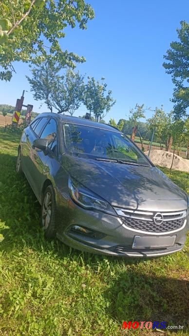 2018' Opel Astra 1.6 Cdti photo #1
