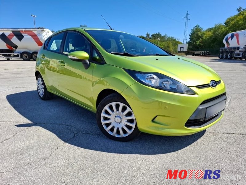 2012' Ford Fiesta 1.4 Tdci Trend photo #1