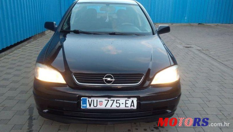 2003' Opel Astra 2,0 photo #1
