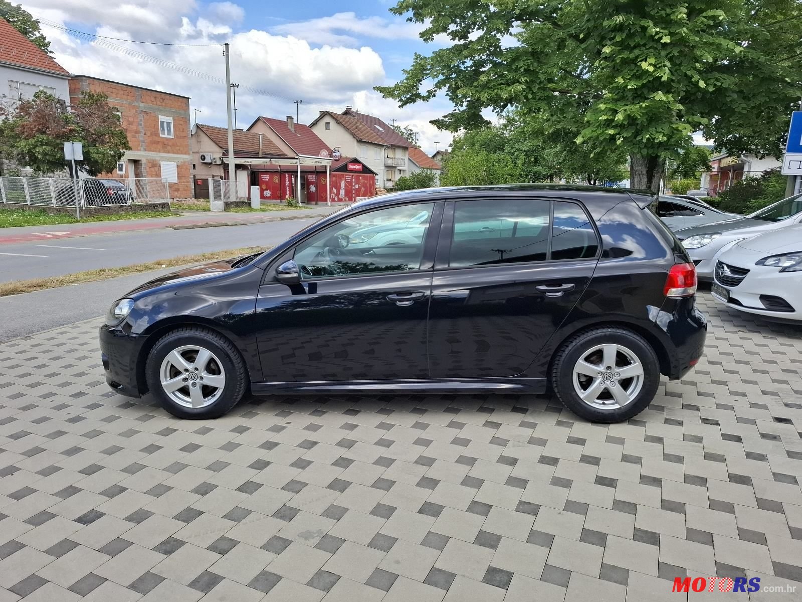 2011' Volkswagen Golf VI 1,6 Tdi photo #4