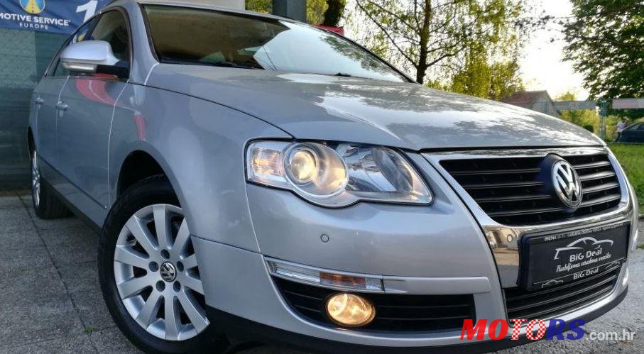 2010' Volkswagen Passat Variant 1,6 Tdi photo #1