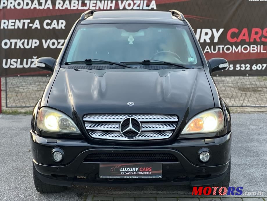 2002' Mercedes-Benz Ml photo #3