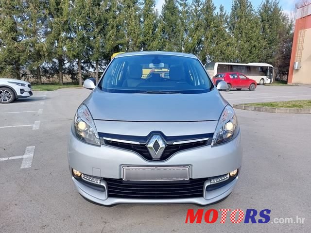 2014' Renault Scenic photo #1