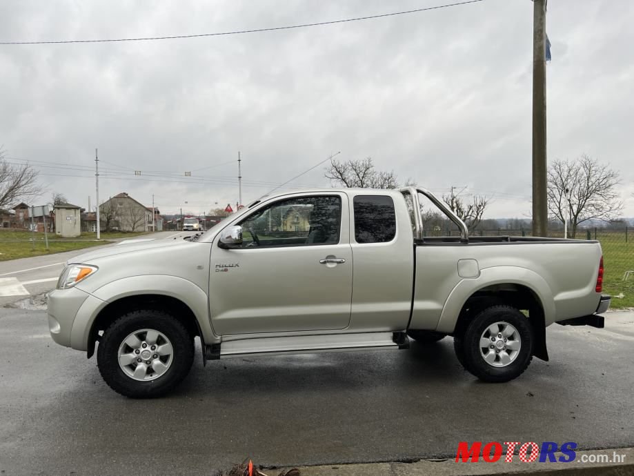 2008' Toyota Hilux 2.5D photo #5