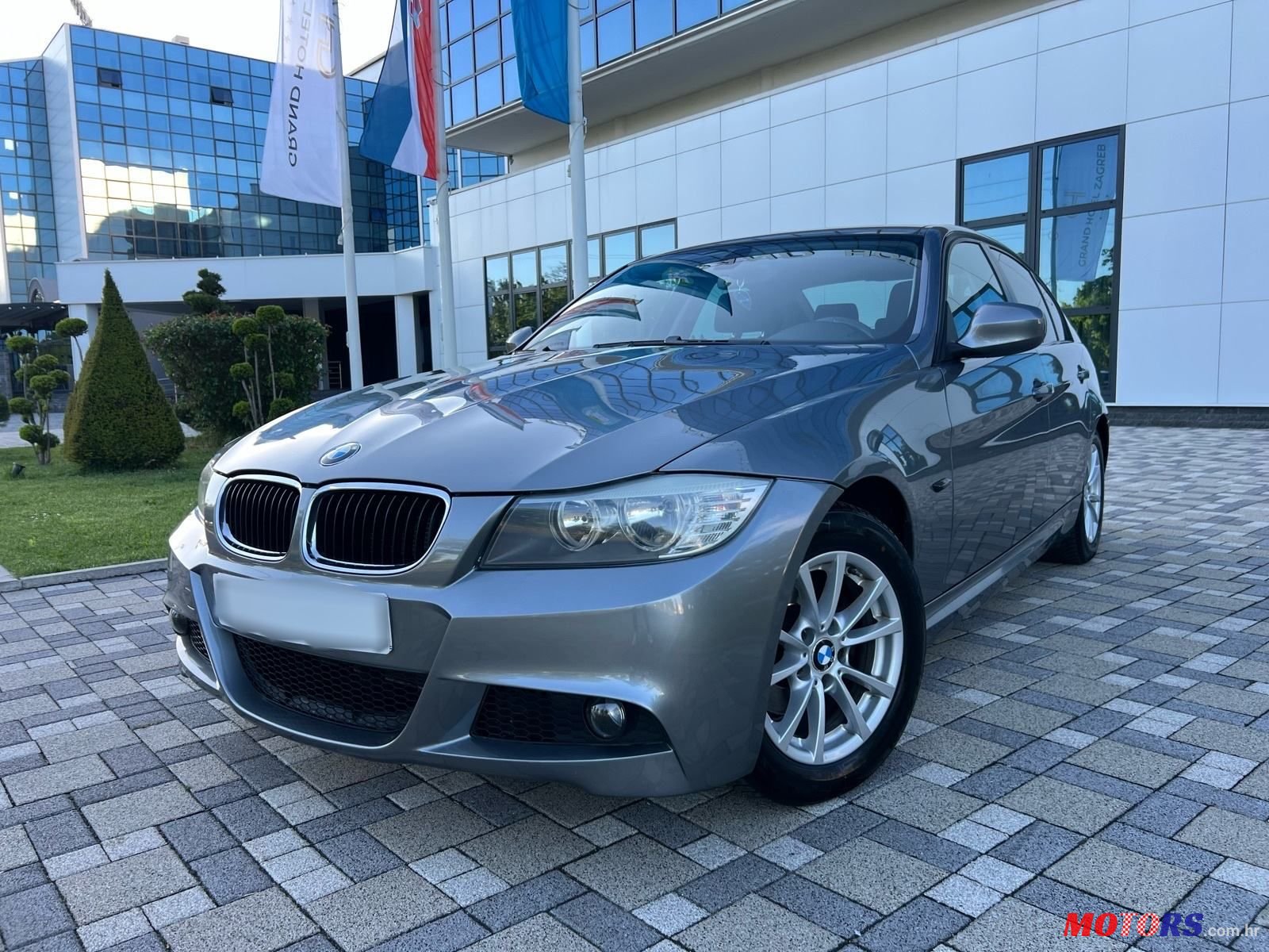 2009' BMW Serija 3 316I photo #1