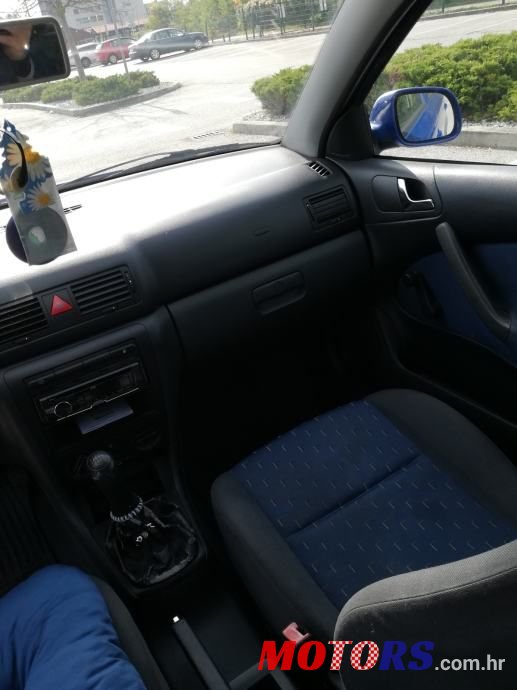 2001' Skoda Octavia 1,6 photo #6