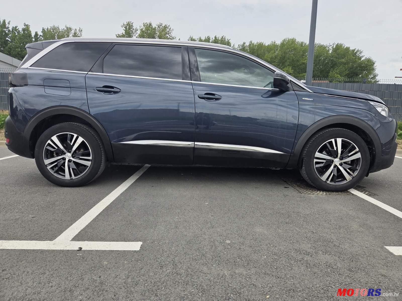 2019' Peugeot 5008 1,5 Bluehdi photo #1