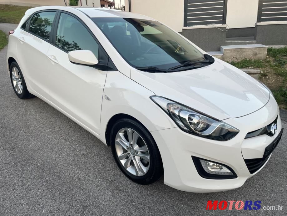 2012' Hyundai i30 1,4 photo #2