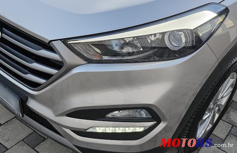 2016' Hyundai Tucson 1.7 Crdi photo #4